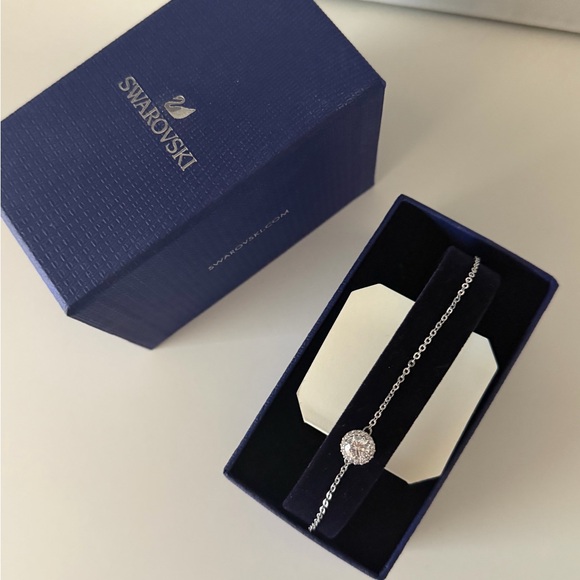 Swarovski Silver Bracelet with Crystal Accent - Picture 2 of 7